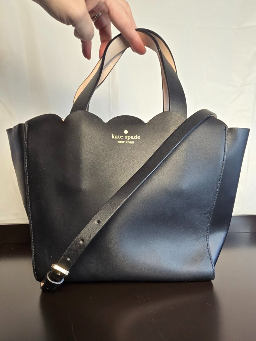 Kate Spade Magnolia Street Black Mini Mina Scalloped Satchel Crossbody Bag EUC